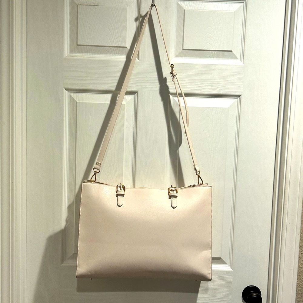 Lovevook ! 
Elegant Cream Laptop Bag